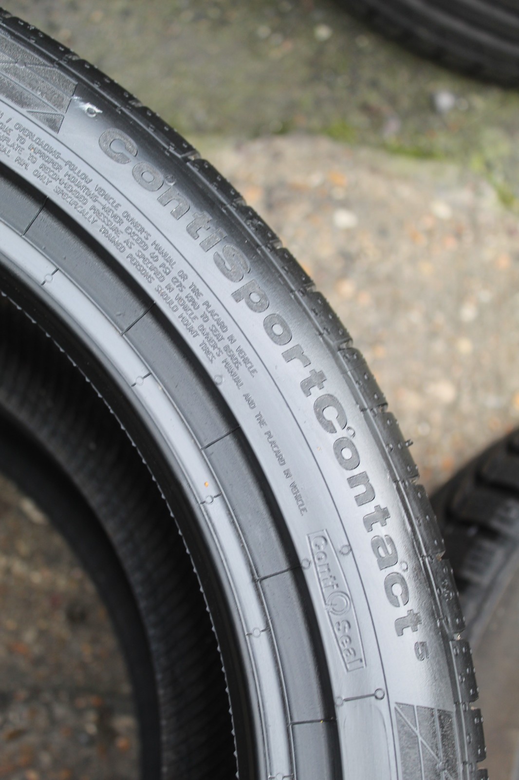 New 235 40 18 Continental, CSC 5, Seal, XL, 95W x1 Single Tyre (F1_tyres) L3908