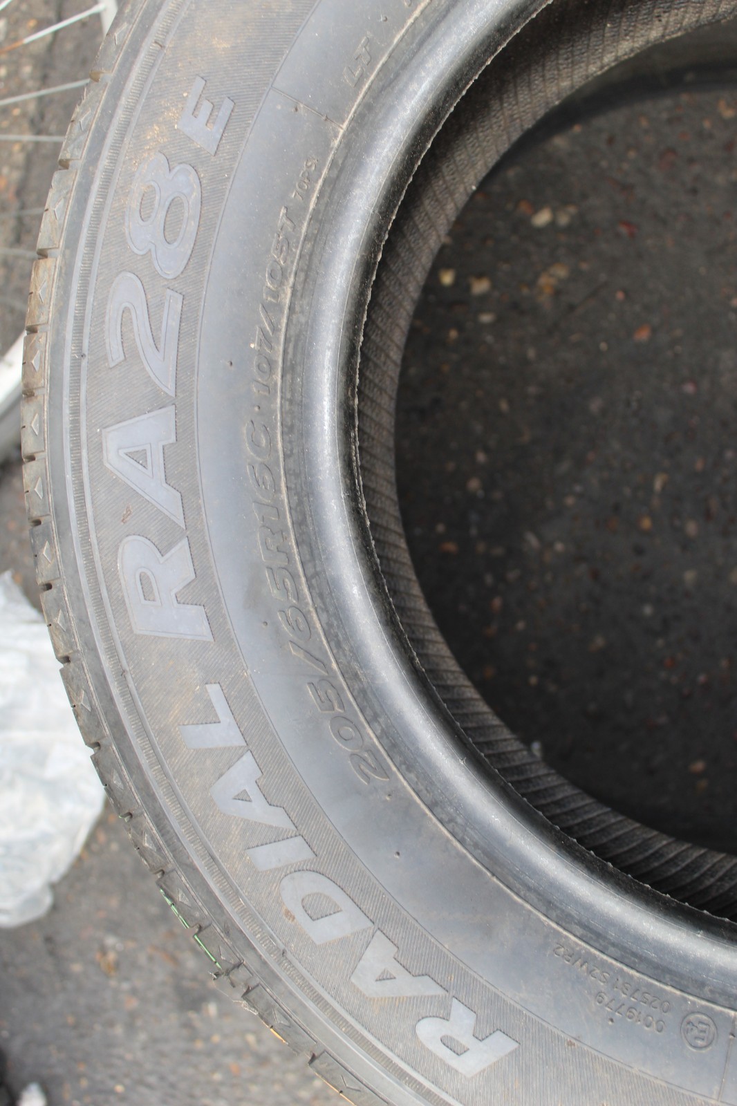 New 205 65 16C Hankook, Radial RA28E, 107/105T, x1 Tyre (F1_tyres) L3831