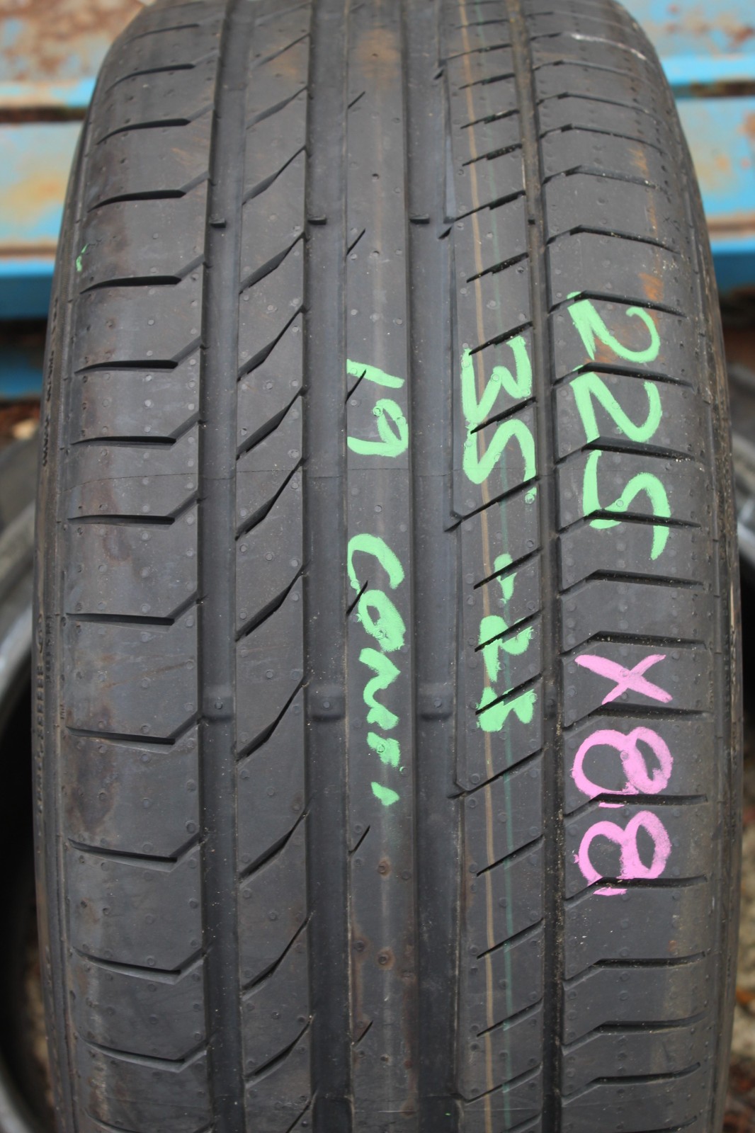 New 255 35 19 Continental, CSC 5P, XL, RO2, 88Y, x1 Single Tyre (F1_tyres) X88