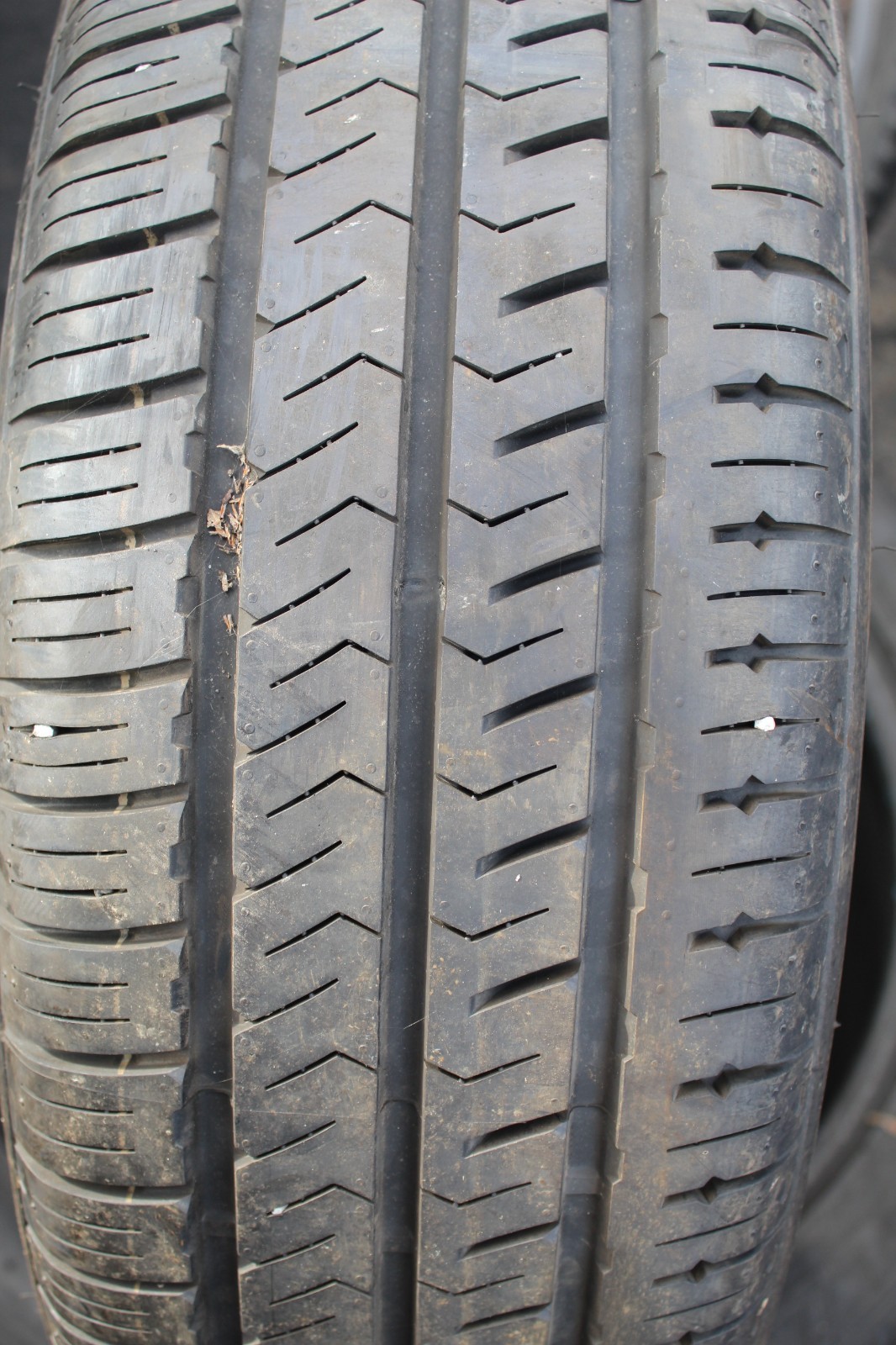 New 205 65 16C Hankook, Radial RA28E, 107/105T, x1 Tyre (F1_tyres) L3831