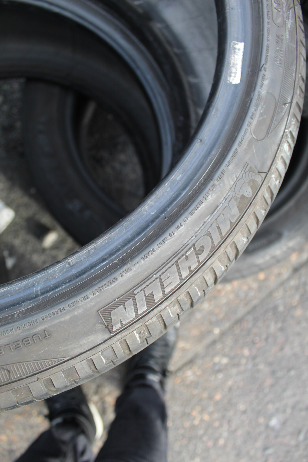 225 40 19 Michelin, RunFlat, XL, 93V, x2 A Pair 6.0mm (F1_tyres) L2291