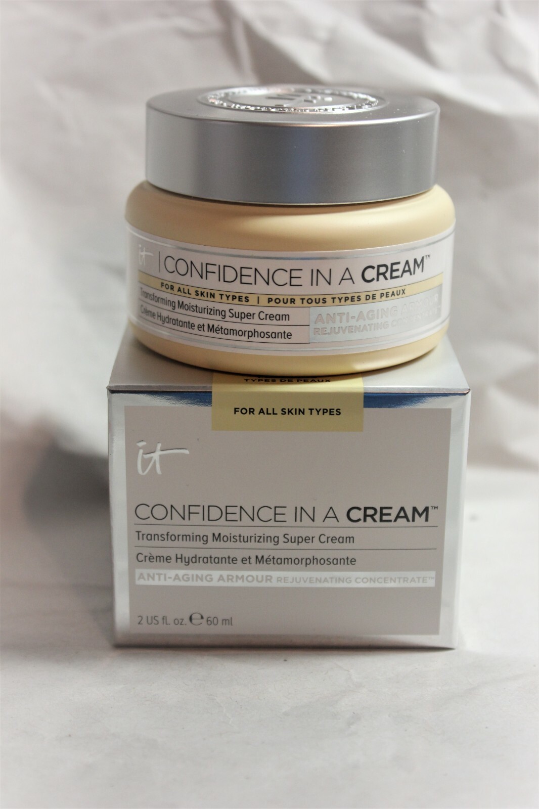 イットコスメティックス コンフィデンスモイスチャークリーム　未使用新品120ml Amazon.com: IT Cosmetics Confidence in a Cream Travel