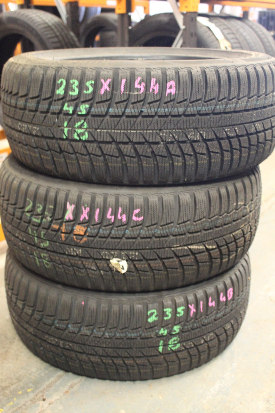 New 235 45 18 Bridgestone, Winter, XL, M+S, 98V, x1 Tyre (F1_tyres) X144