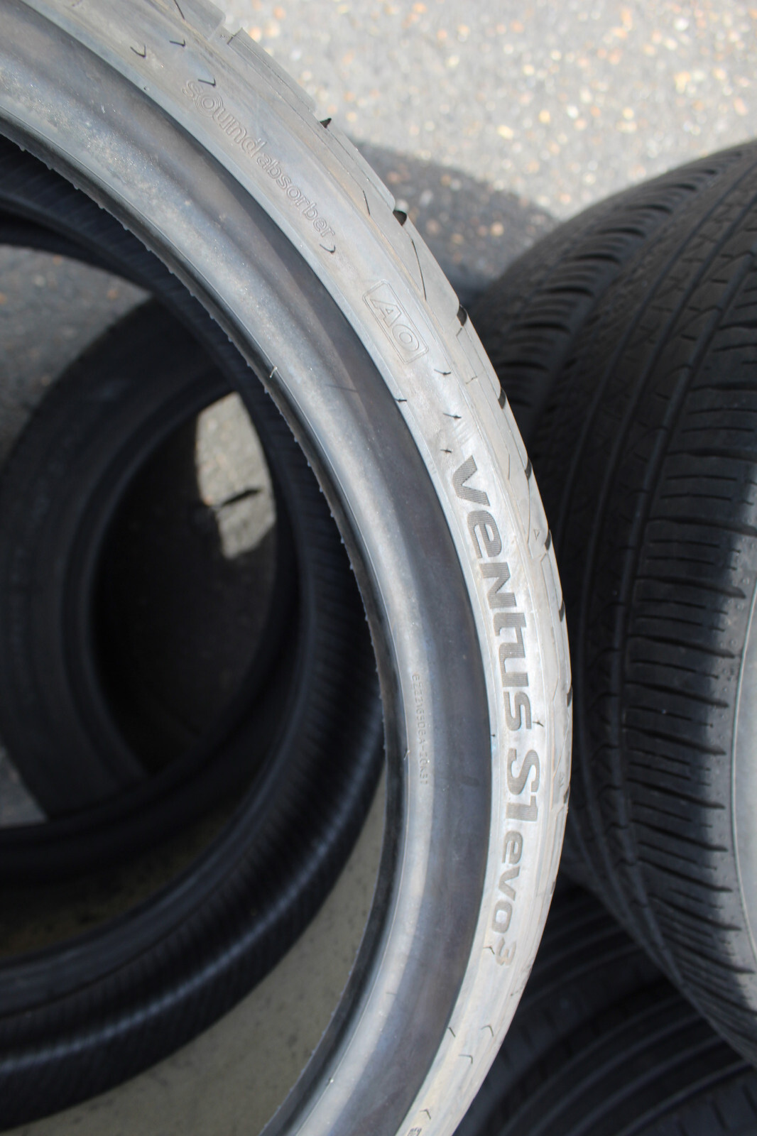 285 30 22 Hankook, XL, AO, 101Y, x2 A Pair, 6.8mm (f1_tyres) FO L2240