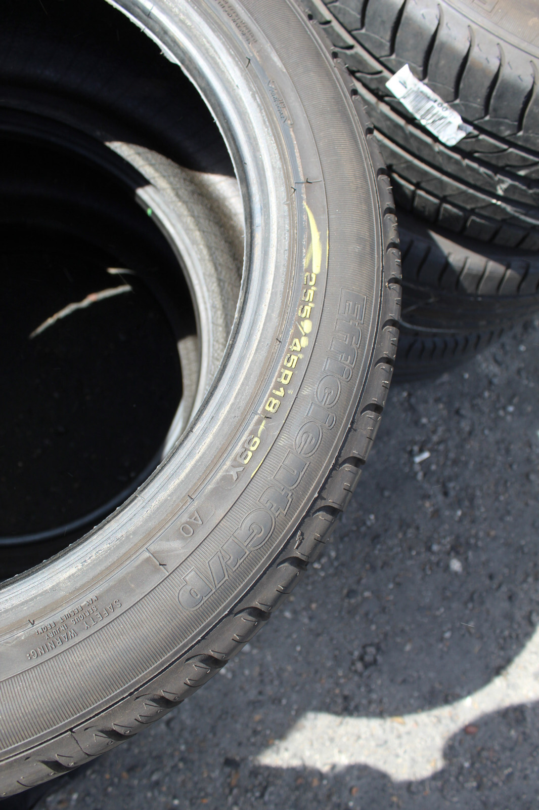 255 45 18 Goodyear, Efficient Grip, AO, 99Y, x2 A Pair 7.0mm (F1_tyres) L2763