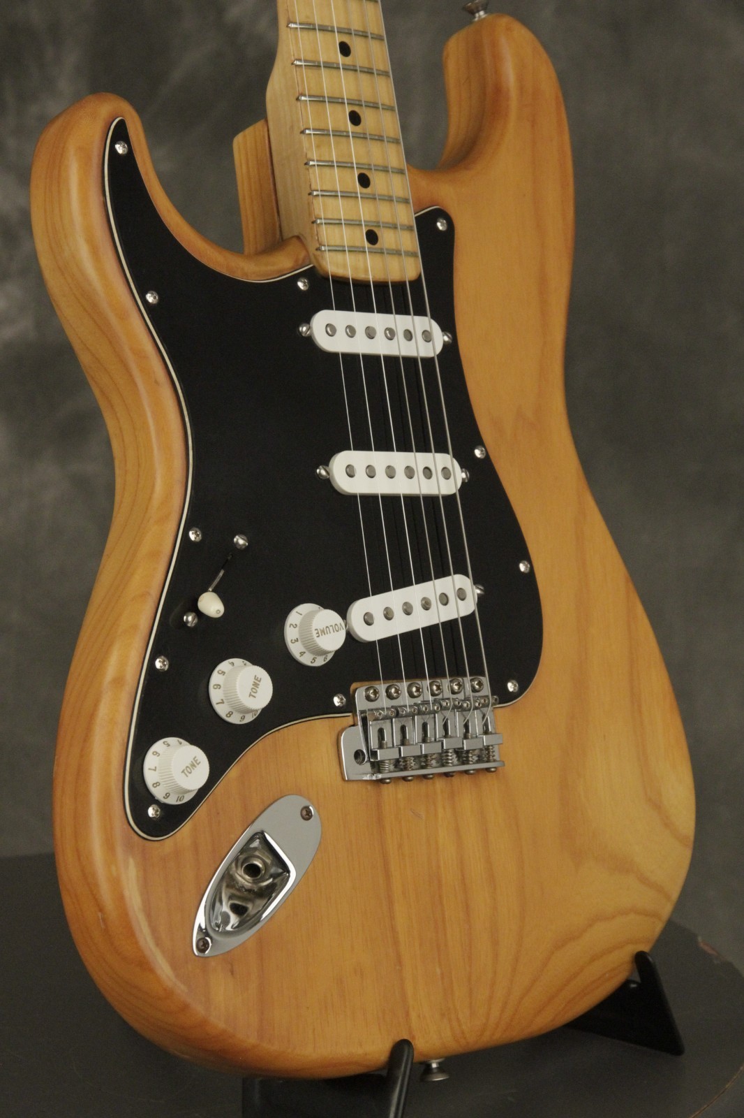 1976 Fender Stratocaster LEFT-HANDED Natural with Custom Shop pickups