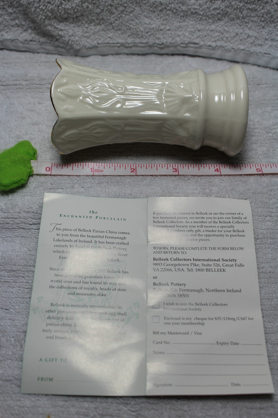 BELLEEK SMALL VASE (FINE PARIAN CHINA)