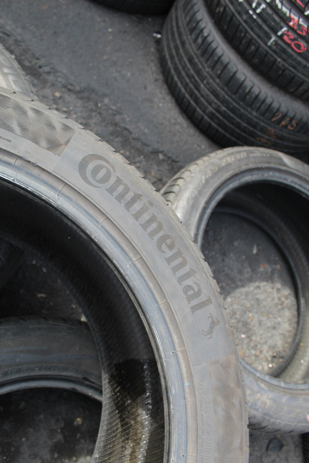 265 45 21 Continental, AO, XL 108H, x1 Single Tyre 5.7mm (F1_tyres) L2251