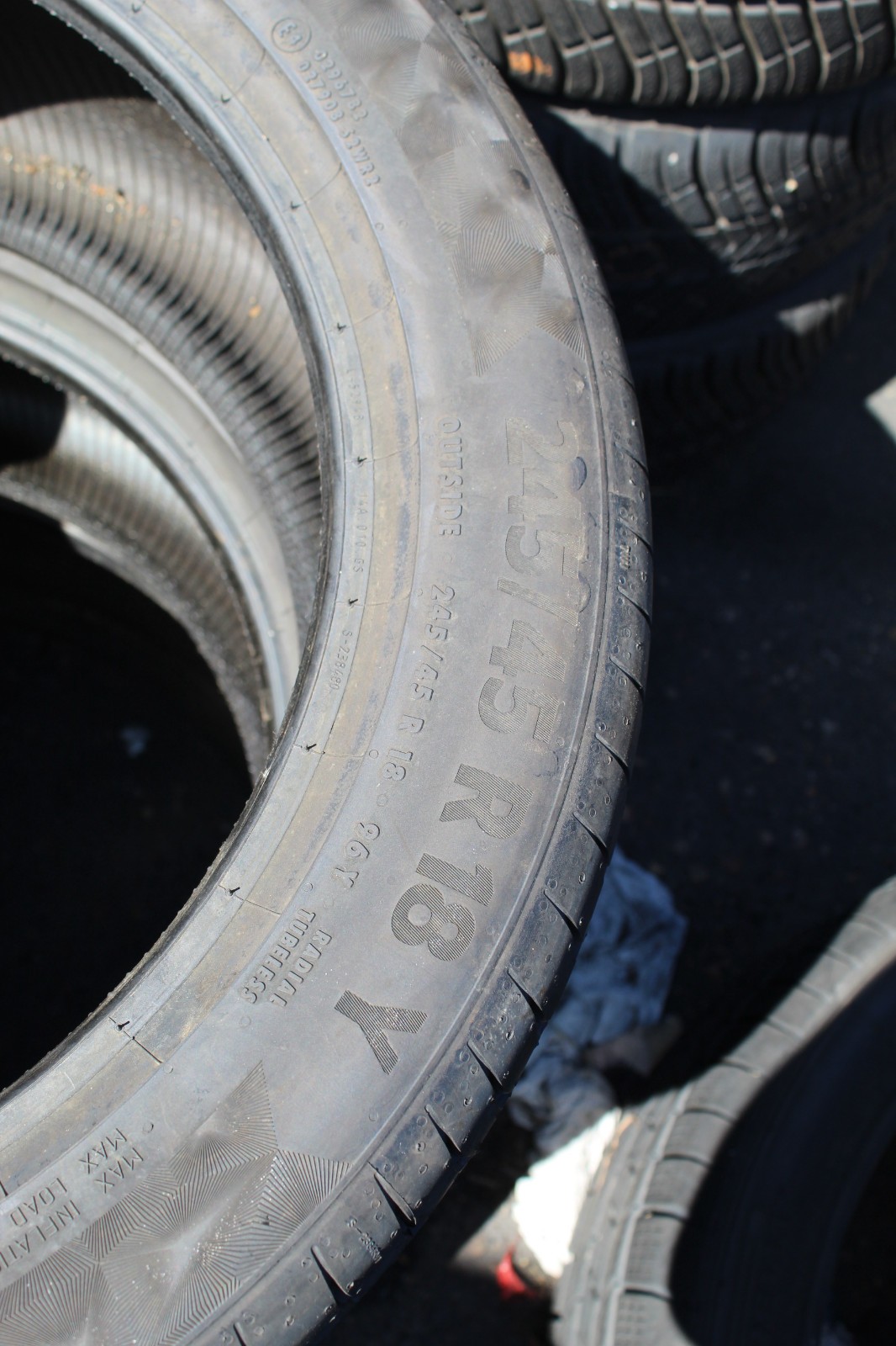 New 245 45 18 Continental, Premium Contact 6, 96Y, x2 A Pair (F1_tyres) L3559