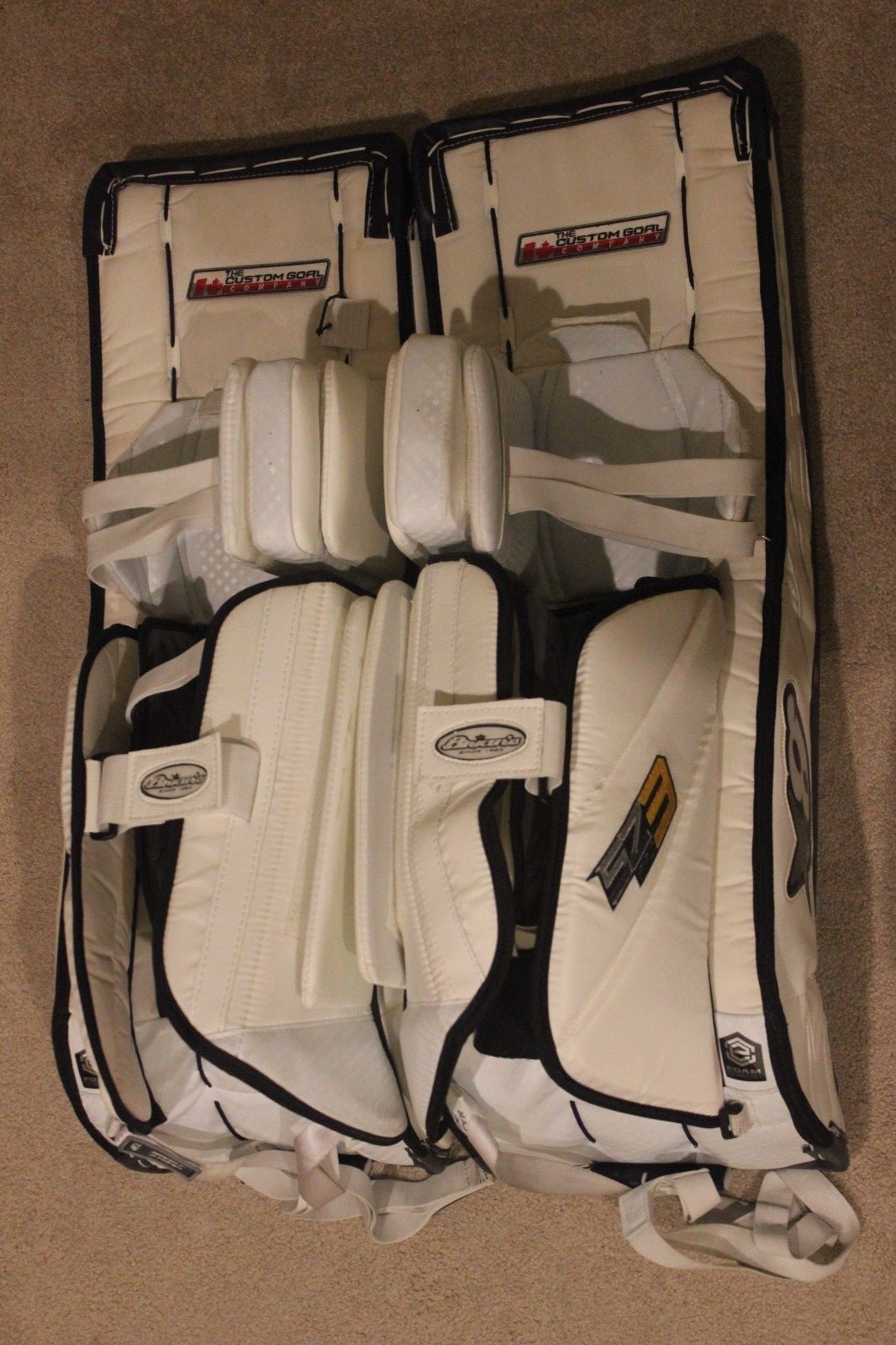 Brand New Brian's SubZero 3 Pro Goalie Leg Pads Senior 34+1
