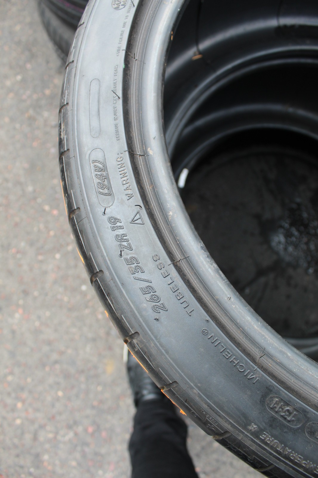 265 35 19 Michelin, Pilot Sport, N2, 94Y x2 A Pair 7.0mm (F1_tyres) FO/D L3616