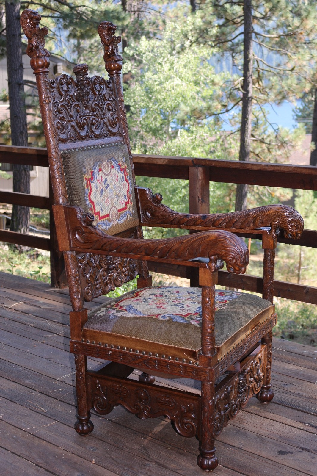 VICTORIAN ERA ENGLISH WOOD THRONE W/ LION ARM RESTS