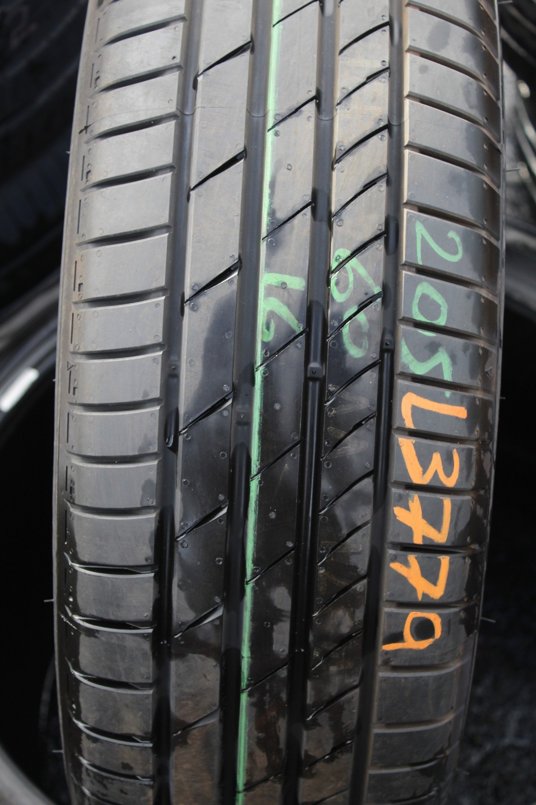 New 205 60 16 Kumho, Ecsta PS71, 92V, x1 Single Tyre (F1_tyres) L3779