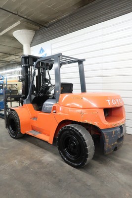 2009 Toyota Forklift, 7FDU70, 15,500# Pneumatic, DIESEL, Triple, S/S & F/P, Nice