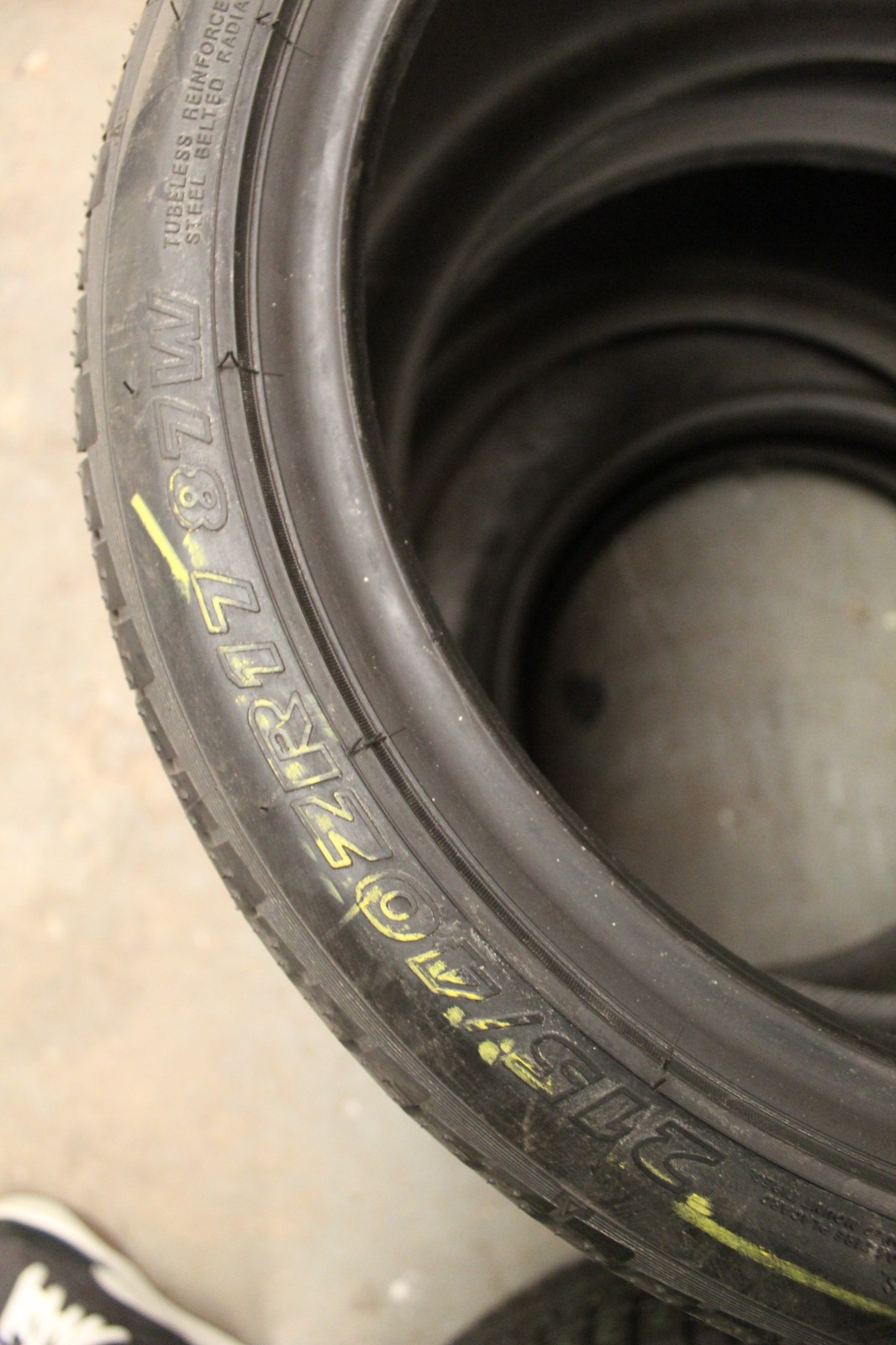 New 215 40 17 Yokohama, Parada Spec-2, 87W, x1 Single Tyre (F1_tyres) FOD X125