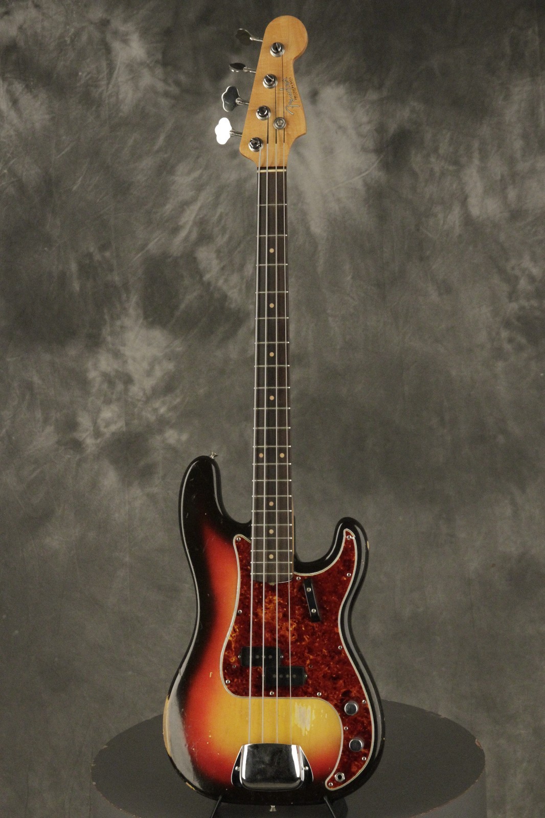 original 1963 pre-CBS Fender PRECISION BASS Sunburst 8 lbs. 6.8 oz.