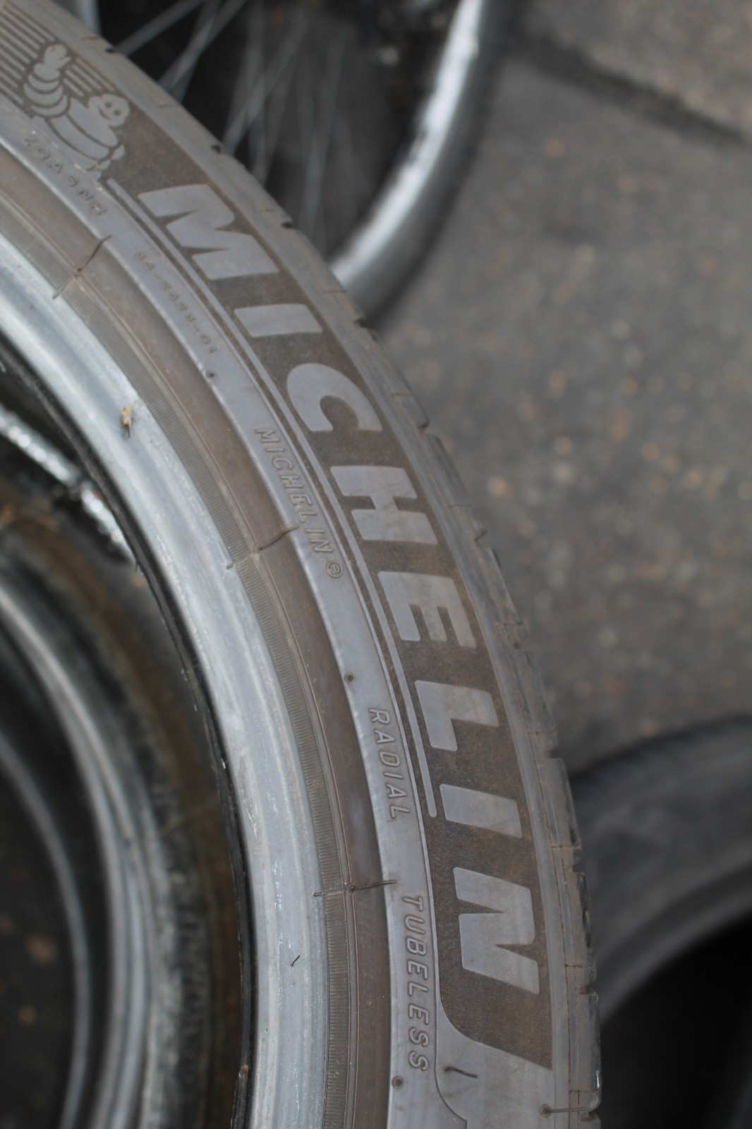 275 35 19 Michelin, Pilot Sport 4S, 96&100Y, x2 A Pair 6.5mm (F1_tyres) L3610