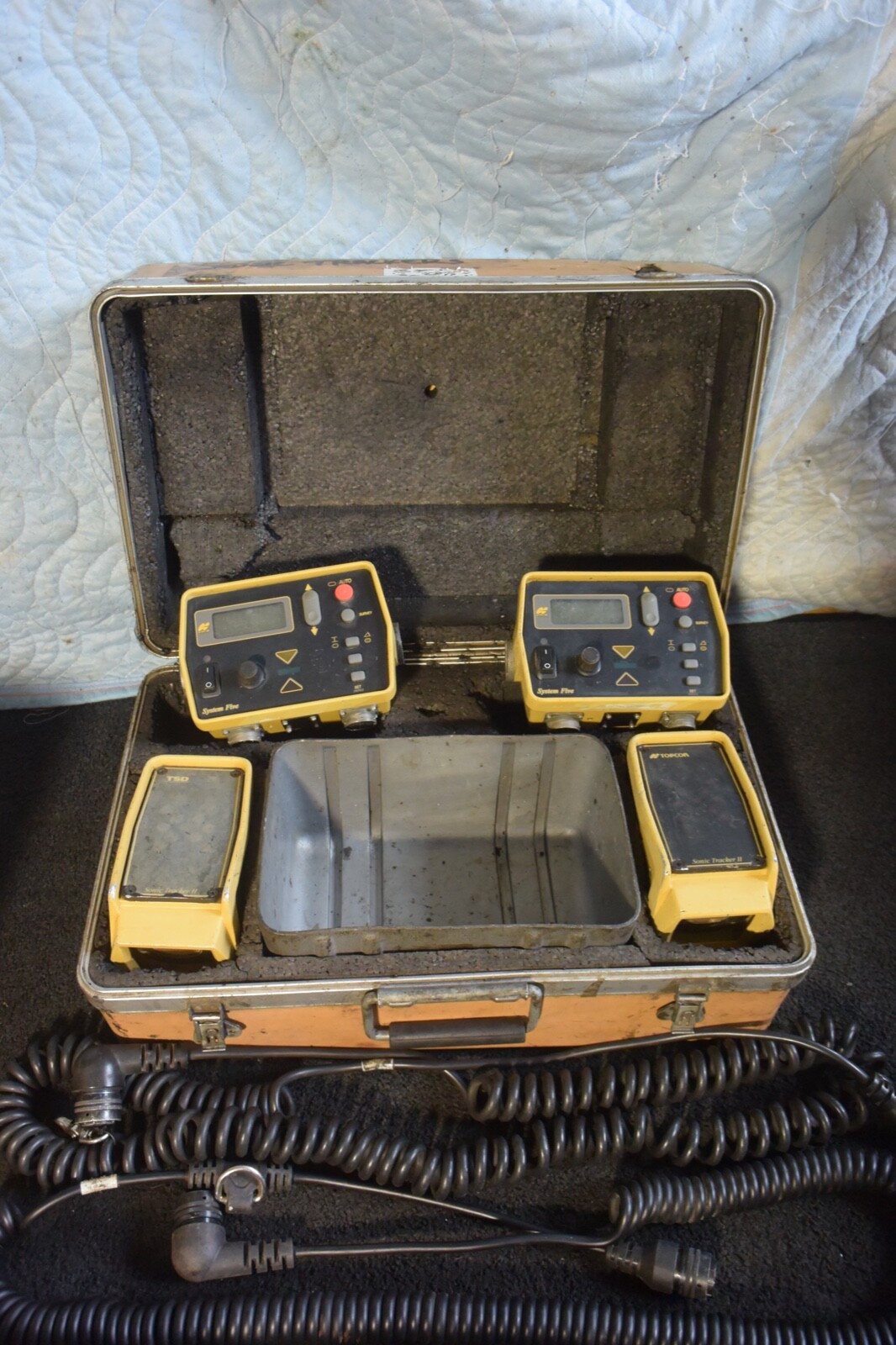 Topcon System 5 Asphalt Paver Control Set with 2 Cable and 2 Topcon System 5 Asphalt Paver Control Set with 2 Cable and 2