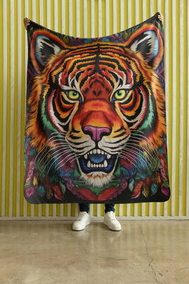 SAN MARCOS STYLE BLANKET COBIJA. 60 X 80 INCHES