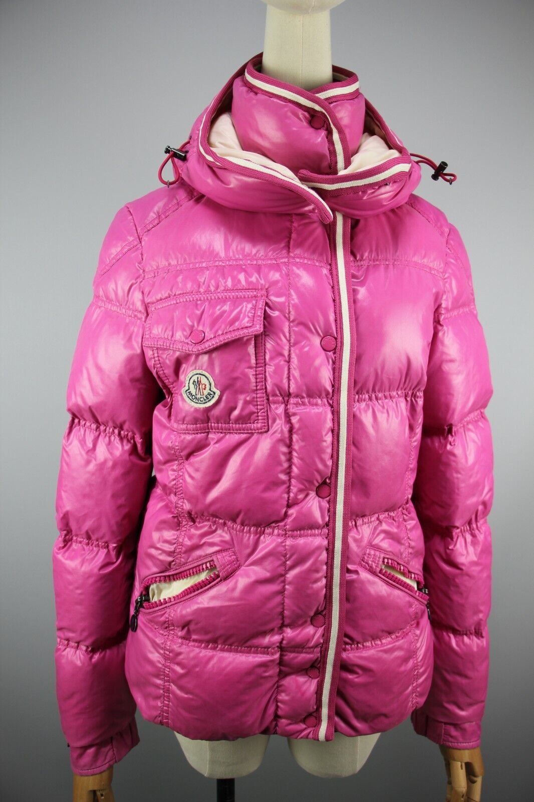 MONCLER Quincy Womens Pink Quilted Logo Down Jacket vintage MONCLER Quincy Womens Pink Quilted Logo Down Jacket vintage