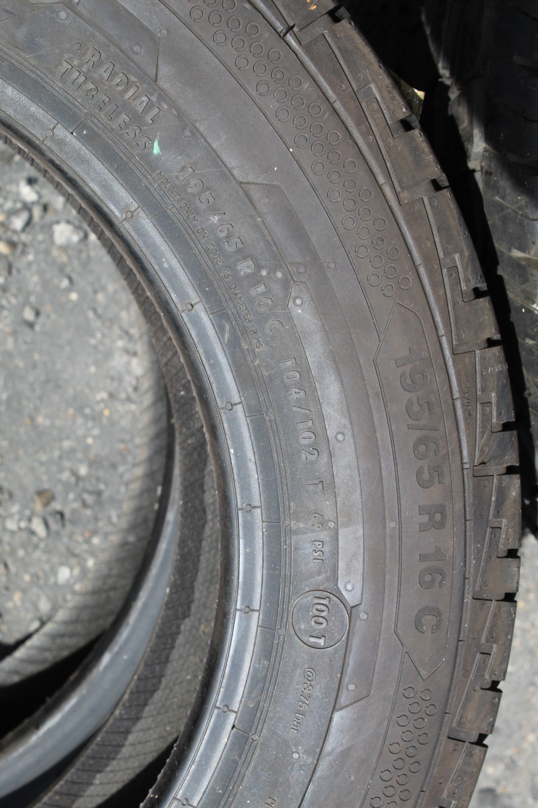 New 195 65 16C Continental, CVC 100, 104/102T, x1 Single Tyre (F1_tyres) YD115