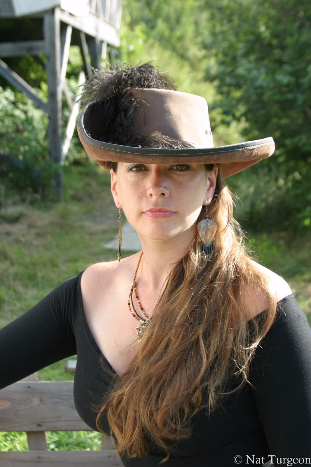 musketeer black leather hat pirate feather costume cosplay reenactment cosplay