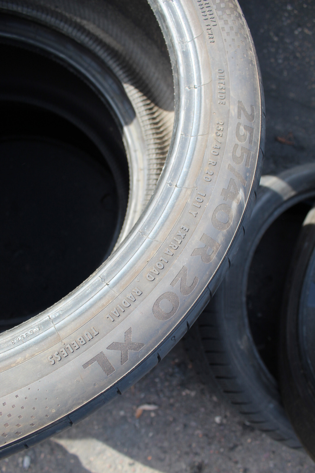 255 40 20 Continental, SC 6, XL, AO1, 104W, x2 A Pair 6.8mm (F1_tyres) L3340