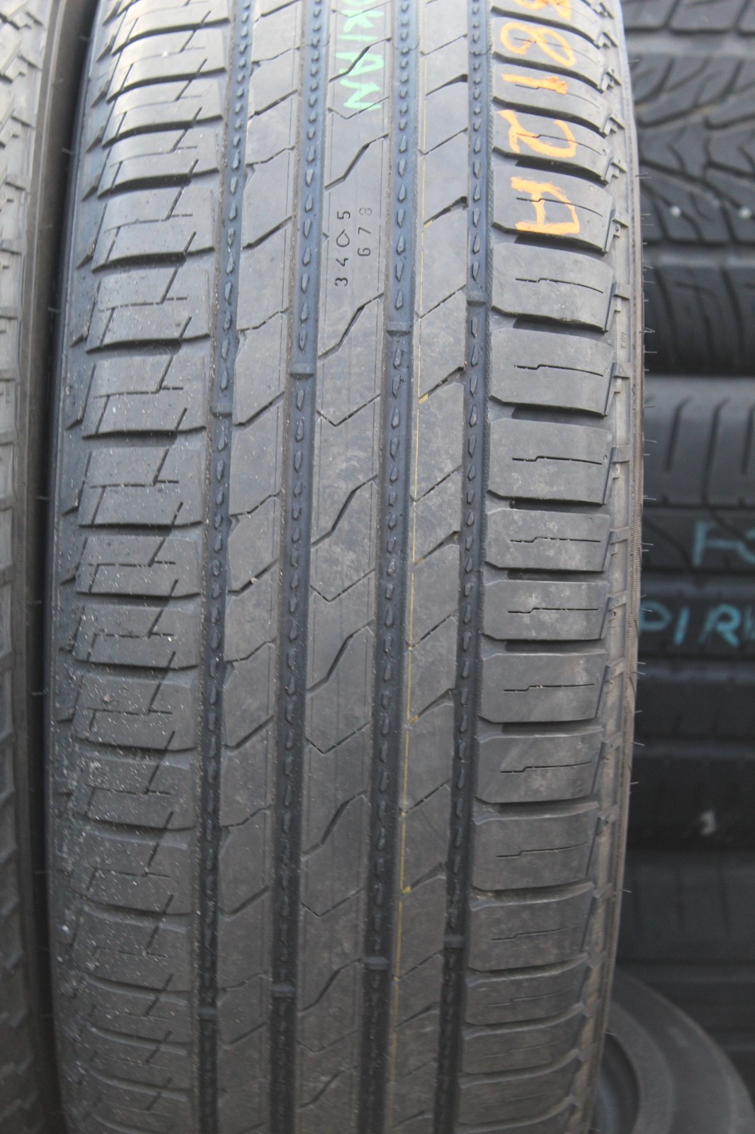 235 60 16 Nokian, Line SUV, 100H, x2 A Pair 8.0mm (F1_tyres) L3812