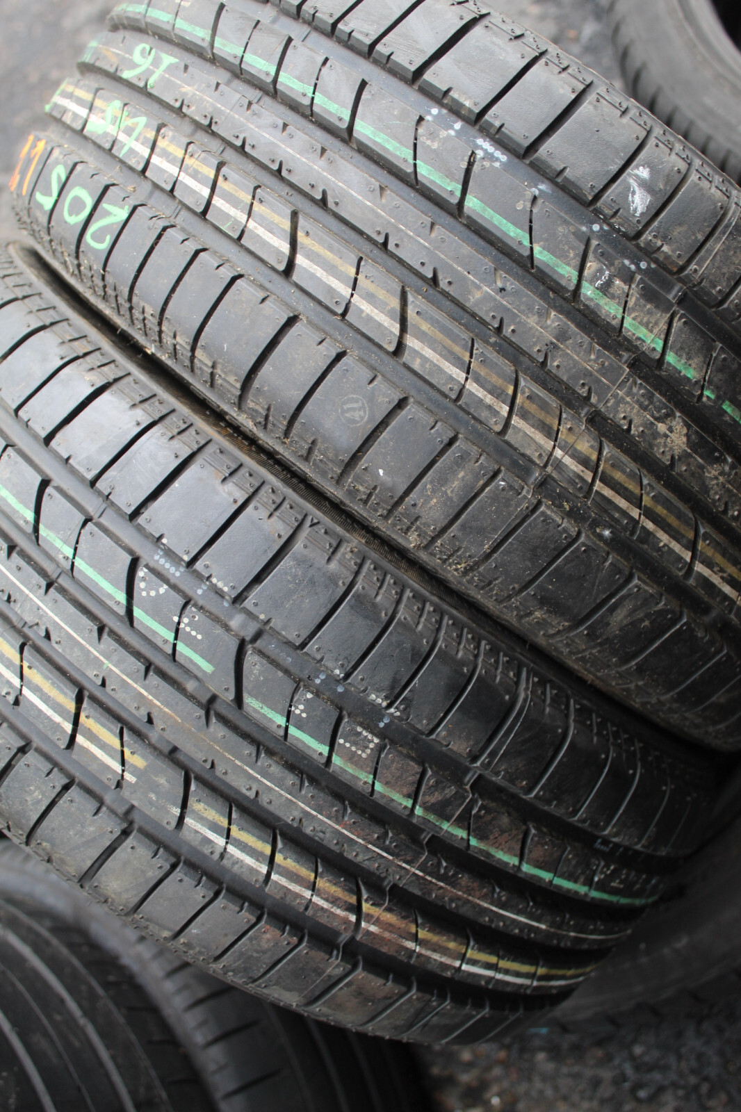 New 205 45 16 Bridgestone, Turanza ER30, 83W, x2 A Pair (F1_tyres) FOD L2430