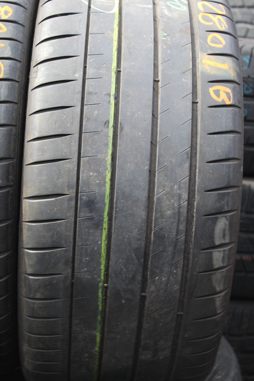 255 35 19 Michelin, Pilot Sport 4S, XL, 96Y x1 Single, 4.6mm (F1_tyres) FO L2801
