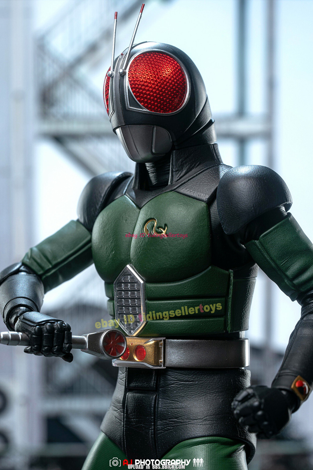 SOOSOOTOYS Masked Rider Black RX 12