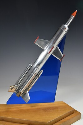 Vintage Aviation Missile Desk Model Display Machine Age Rocket