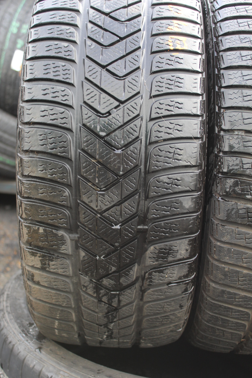 245 40 19 Pirelli, Sotto Zero 3 Winter, M+S 94V x2 A Pair 5.5mm (F1_tyres) L3004