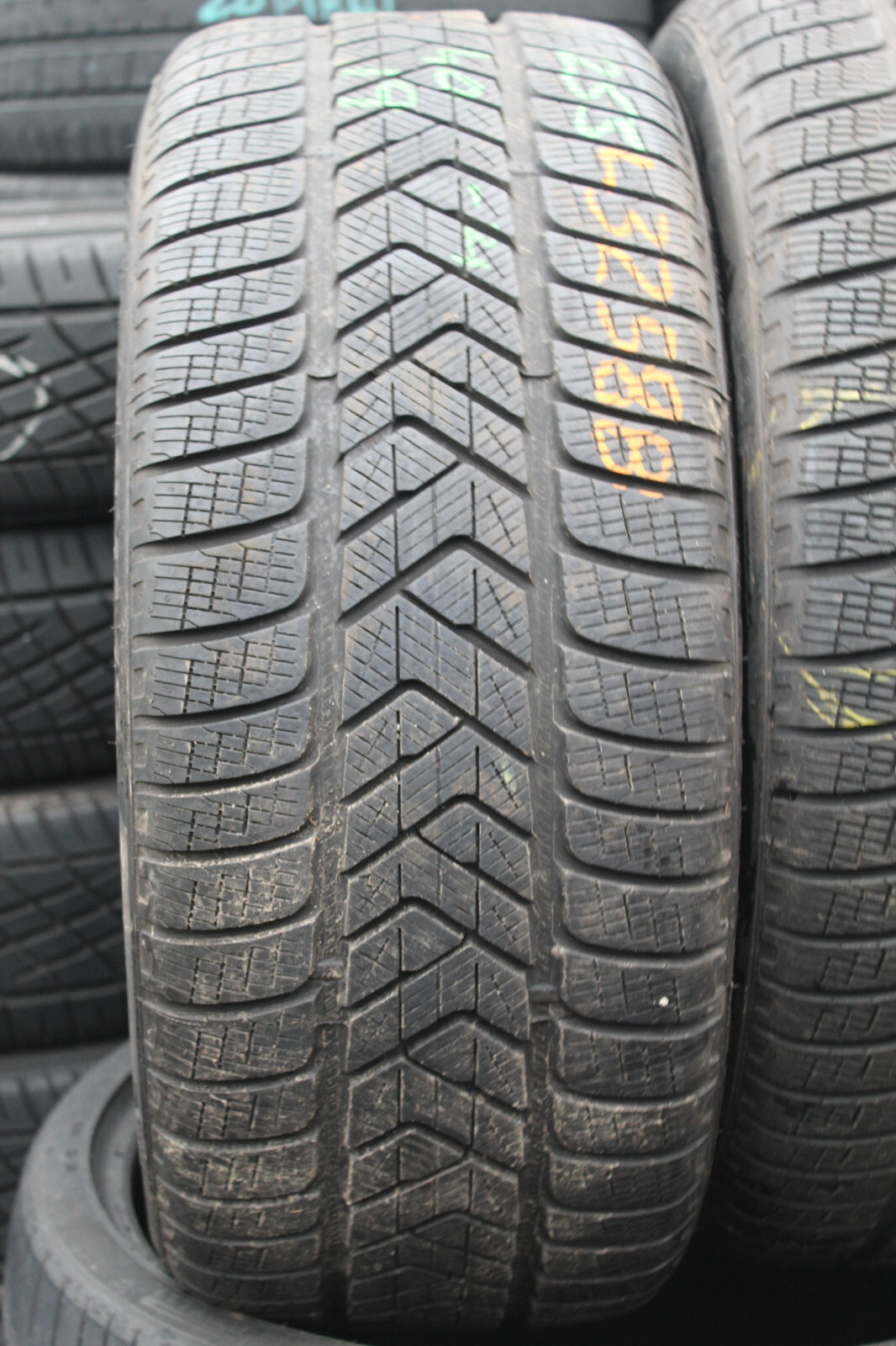 255 40 19 Pirelli, Winter, M+S, XL, 100H, x2 A Pair 7.0mm (F1_tyres) L3258