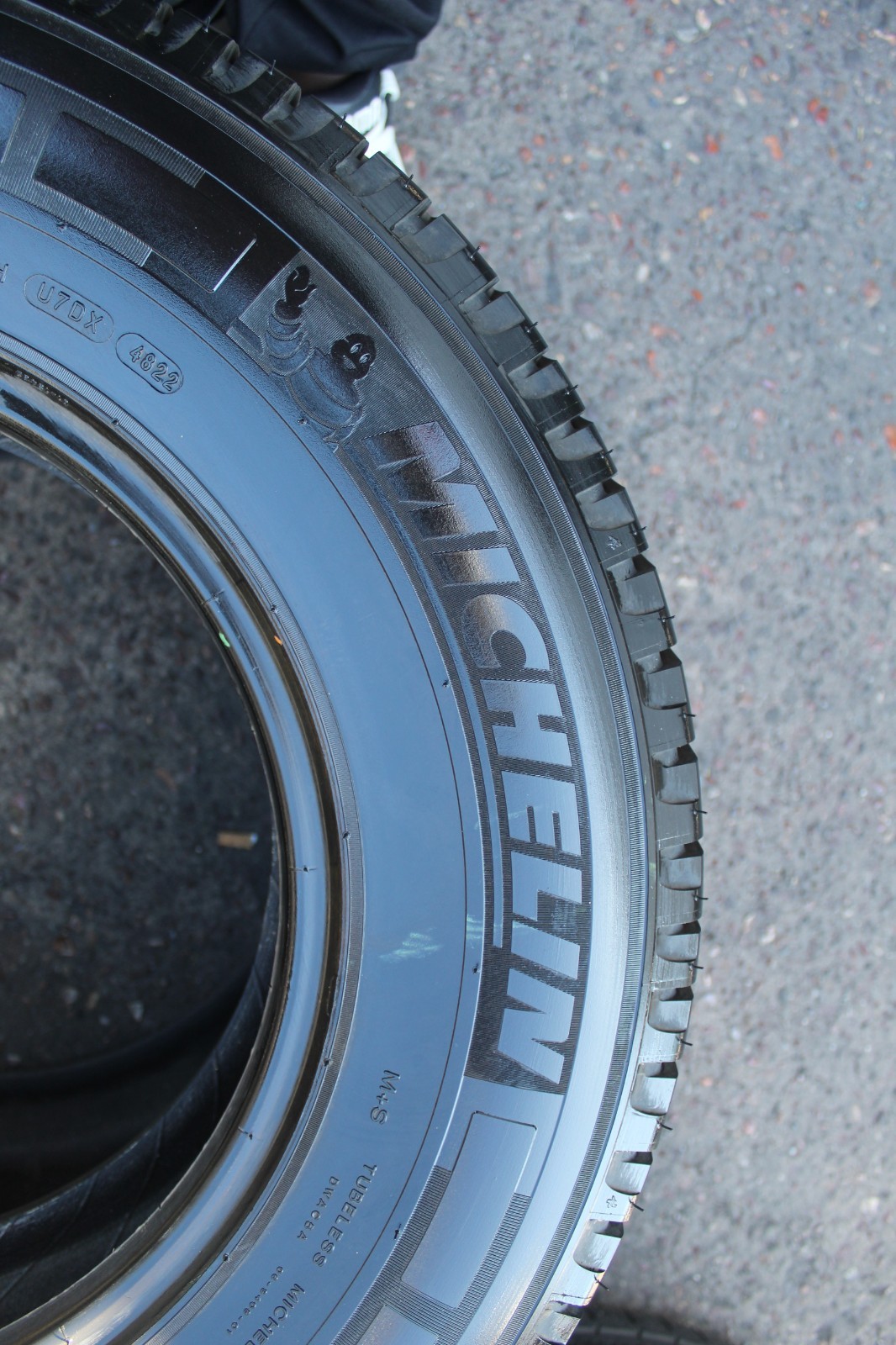 New 225 75 16CP Michelin, Agilis Camping, M+S, 116Q, x1 Tyre (F1_tyres) L3941