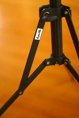 Dynalite Compact Lightweight Light Stand ( Black 7' )