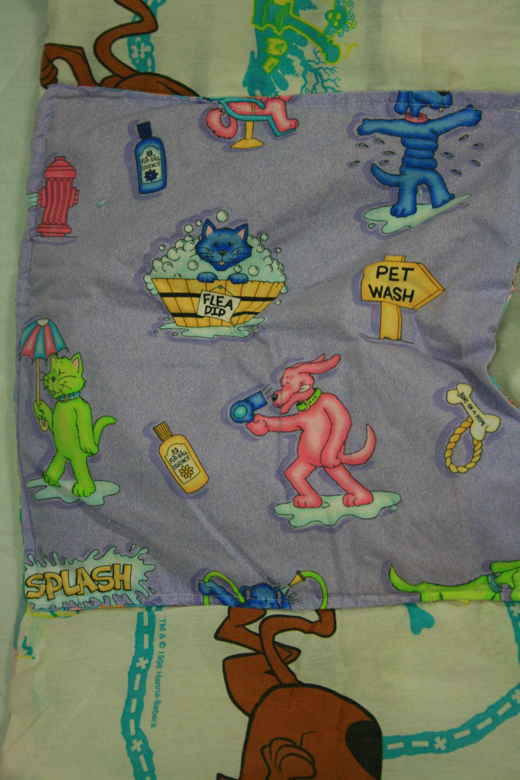 VINTAGE BROKEN DISH PATTERN CHILDS CRIB QUILT SCOOBY DOO FABRIC ON BACK W/POCKET