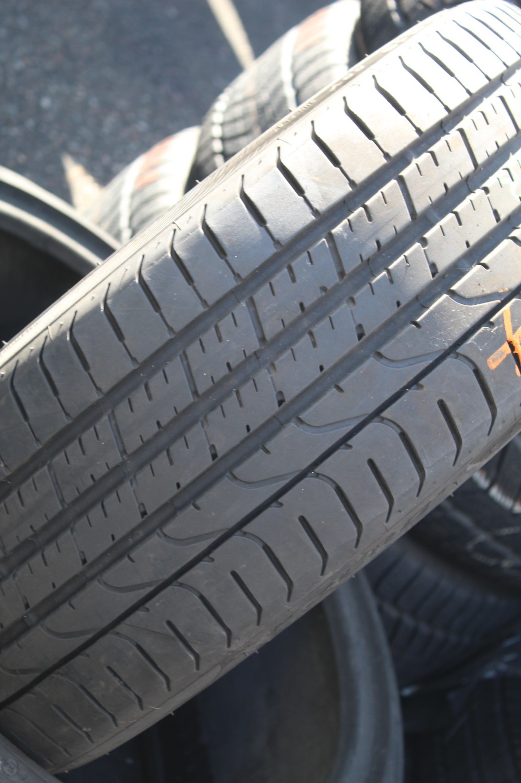 225 35 19 Pirelli, RunFlat, P Zero, 101Y, x1 Single Tyre 6.3mm (F1_tyres) L3807