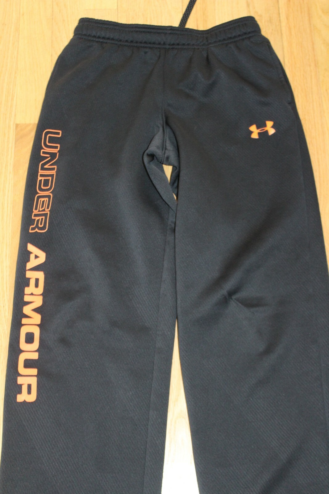 Under Armour Boys Youth Large YLG Black Sweat Pants Red UA Logo Loose Fit