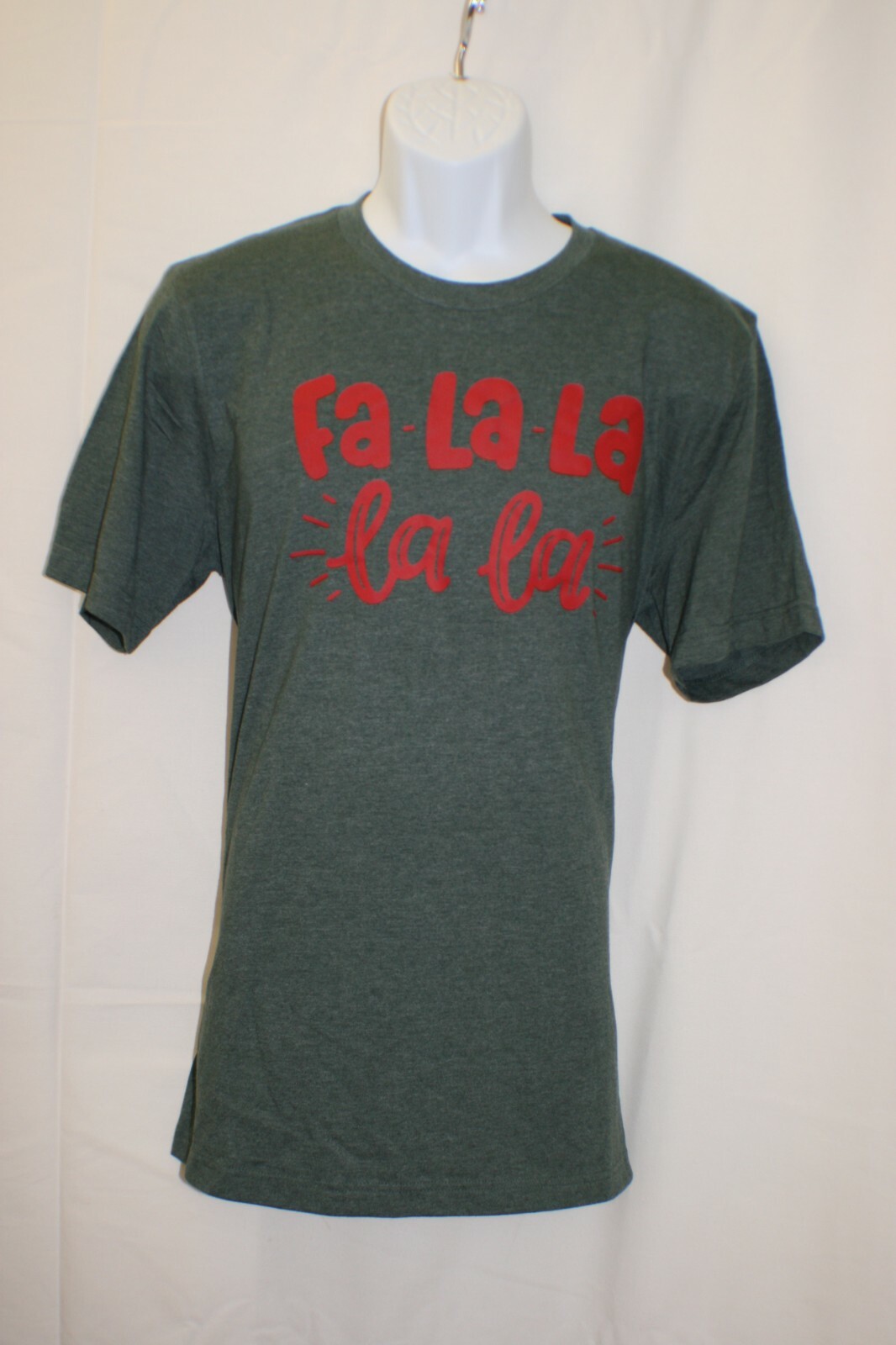 Canvas Grey w/ Red Letters T-Shirt Fa La La La SS Sz L