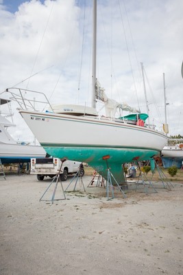 1983 Catalina 30ft Sailboat