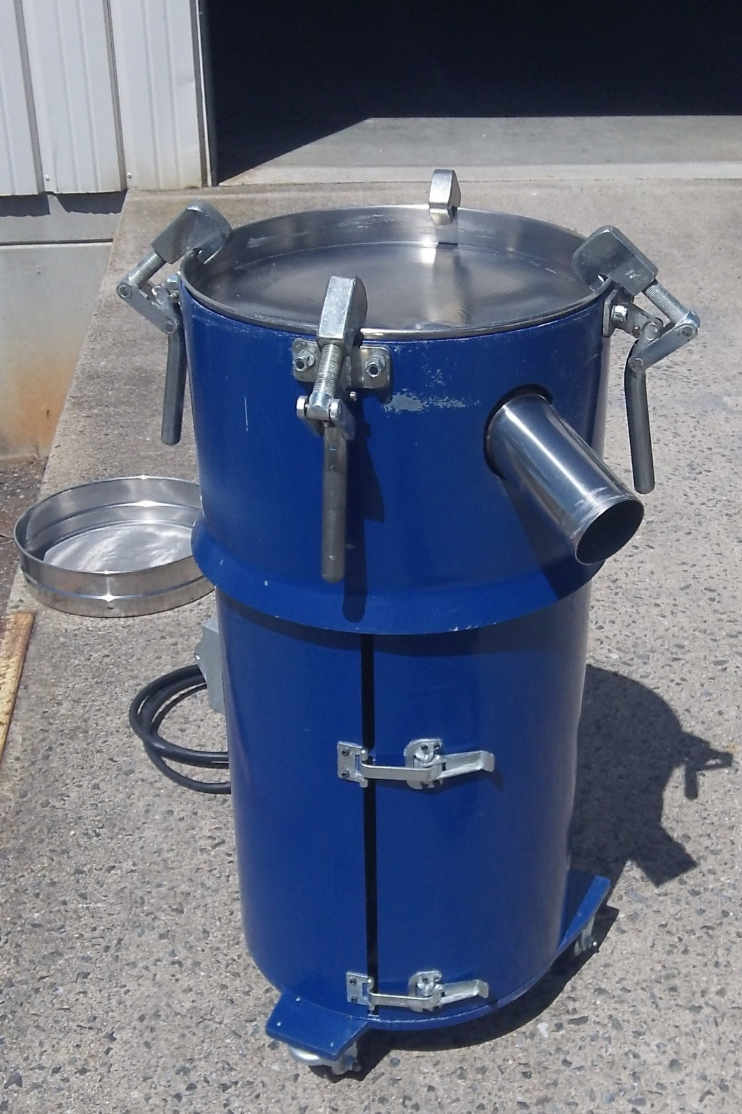POWDER SIFTER -- VORTI-SIV   RBF15 WITH 94 MESH SIEVE