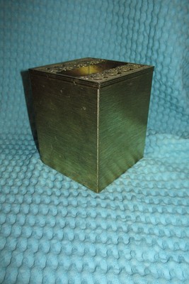 Vintage GILT FILIGREE TISSUE BOX ~ Floral Bird Medallion ~ HOLLYWOOD REGENCY