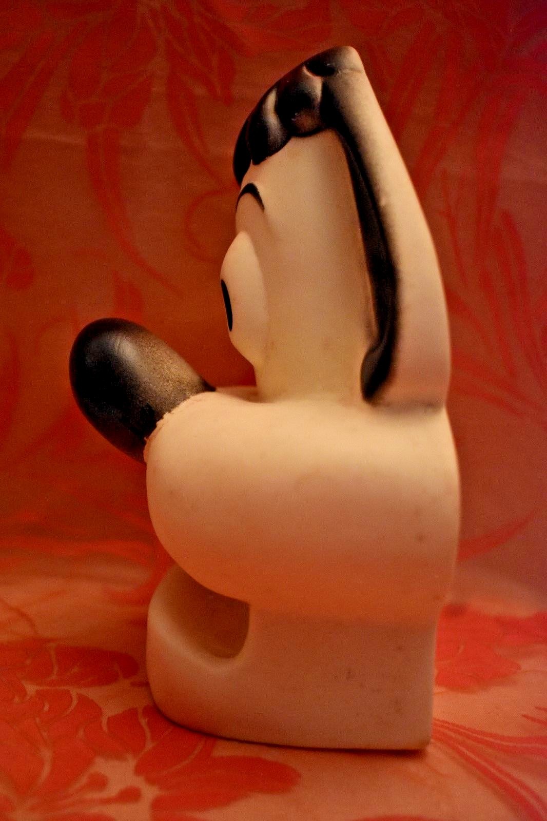 Avon Dog Soap Washcloth Holder Hooper the Hound 6 1/8 inches tall blk and white