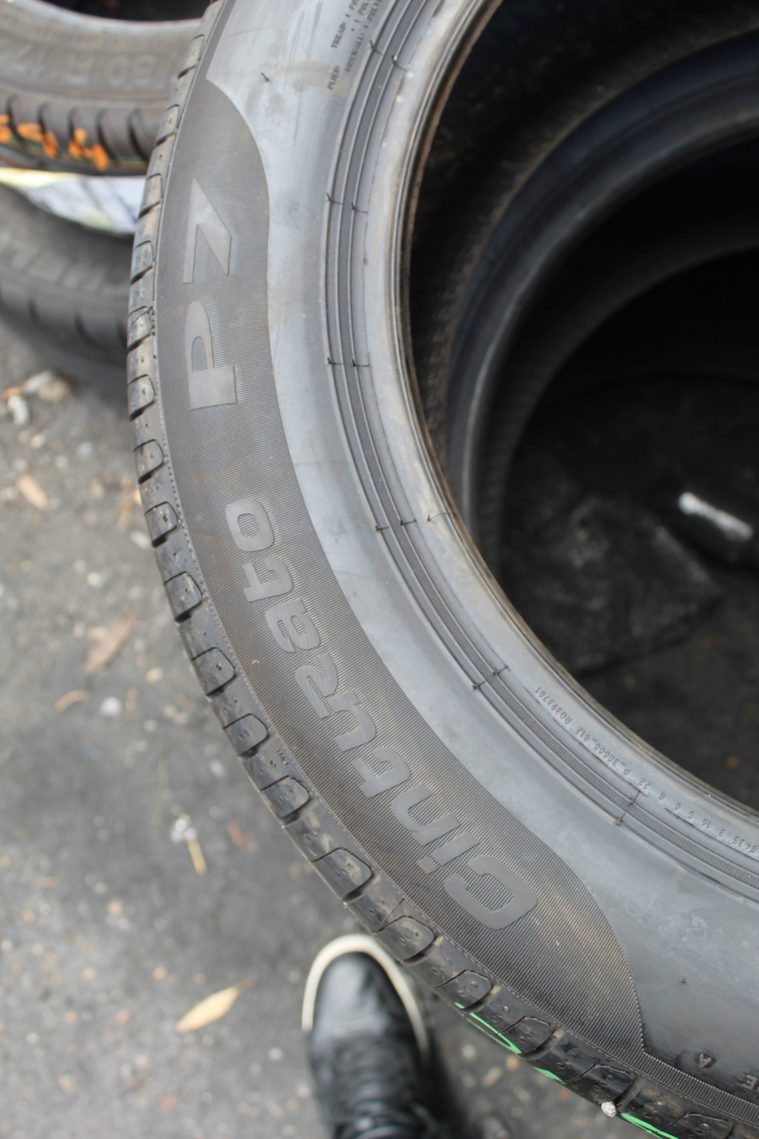 New 215 55 17 Pirelli, Cinturato P7, 94W, x2 A Pair (F1_tyres) L3595