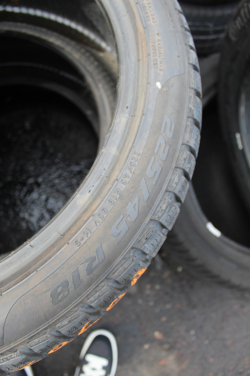 225 45 18 Pirelli, Winter, M+S, 95V, x2 A Pair 7.5mm (F1_tyres) L3860