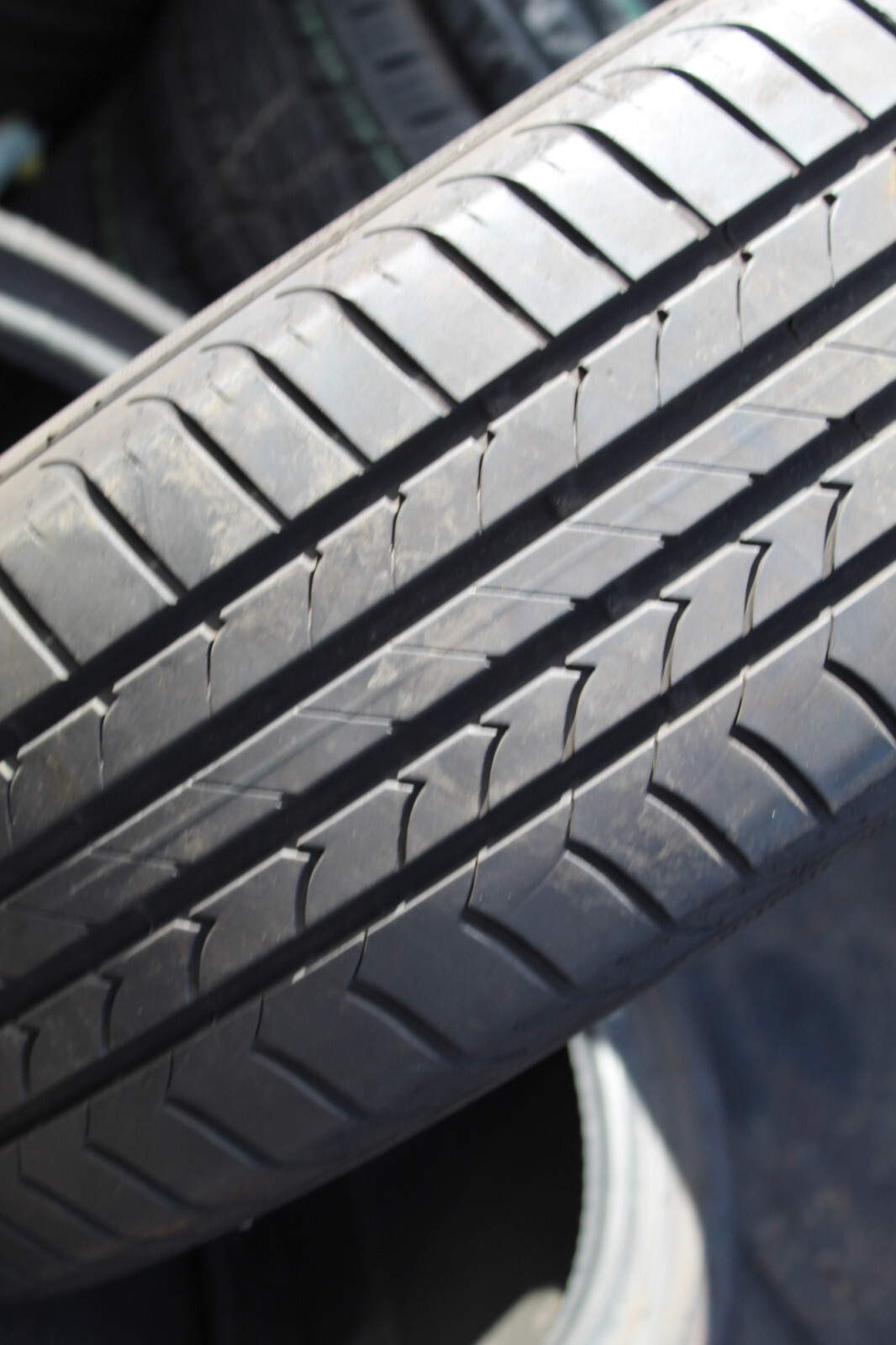 205 60 16 Goodyear, Efficient Grip, XL 96H, x1 Single, 6.5mm (f1_tyres) FO L2909
