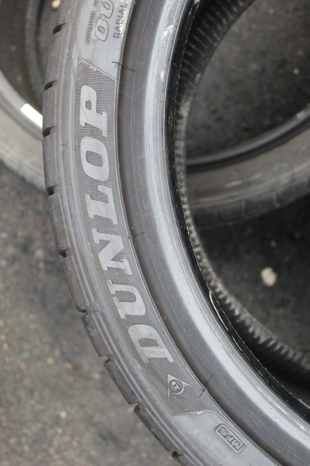 275 35 19 Dunlop, RunFlat, 96Y, x2 A Pair, 6.0mm (f1_tyres) FO L2510
