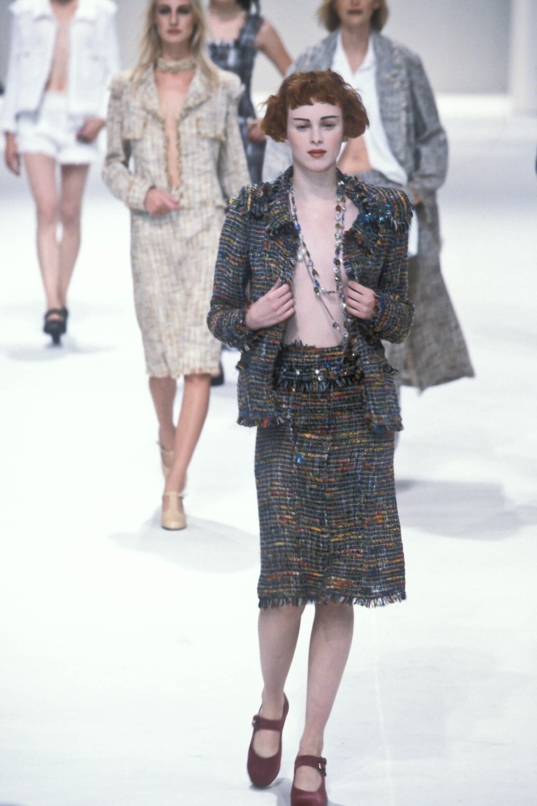 Chanel 98P Spring 1998 Runway Rainbow Tweed Skirt Suit 42 Chanel 98P Spring 1998 Runway Rainbow Tweed Skirt Suit 42