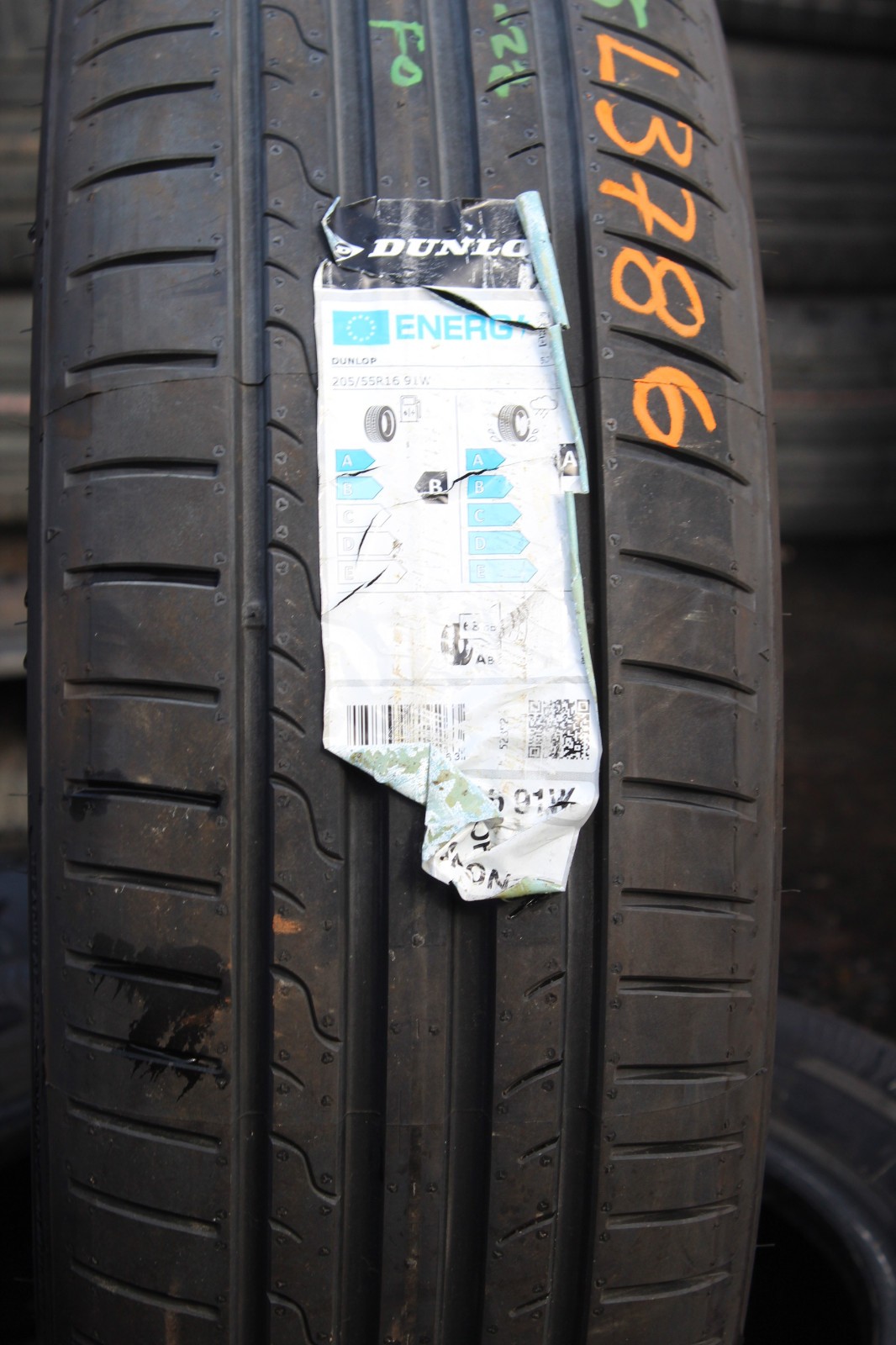 New 205 55 16 Dunlop, Sport Blue Response 91W x1 Single Tyre (F1_tyres) FO L3786